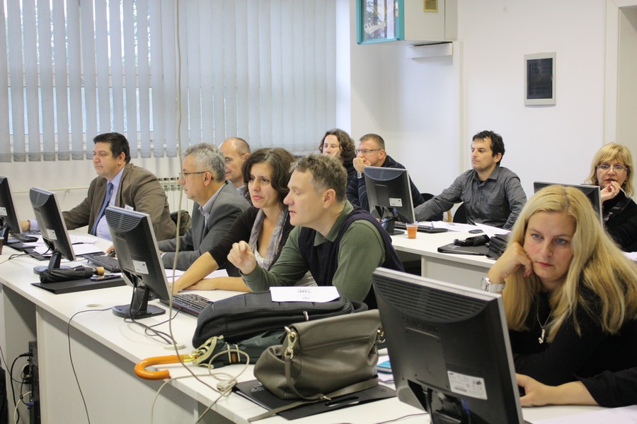 The picture shows the participants of the workshop held in the premises of the Faculty of Geodesy.